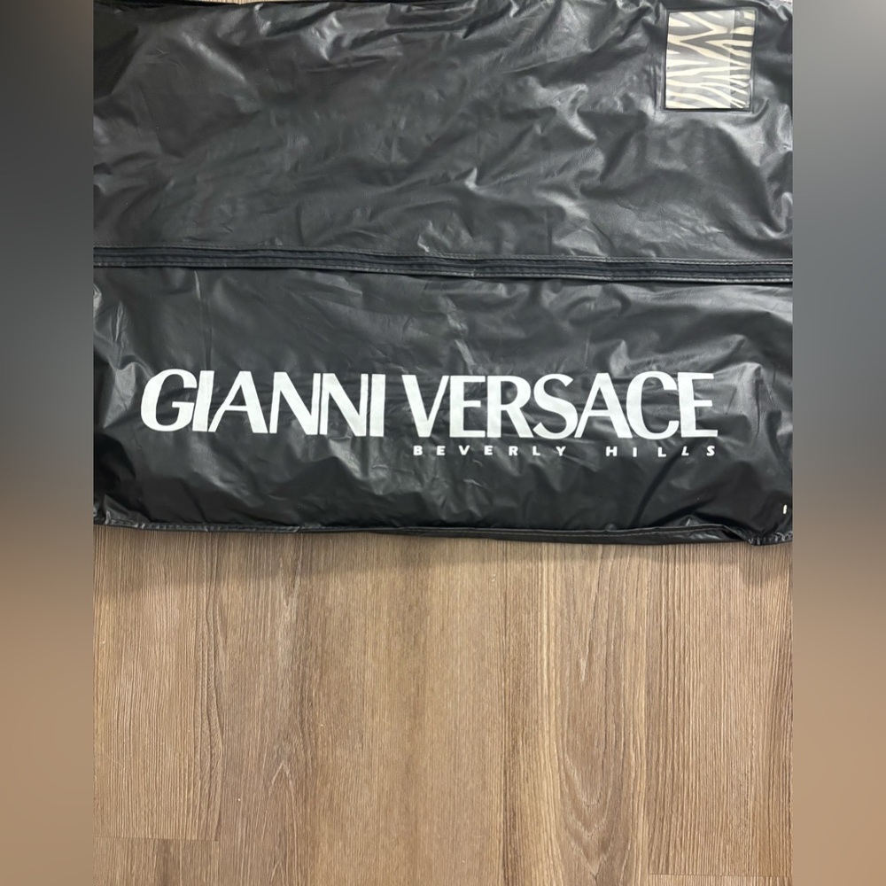 Gianni Versace Suit - Picture 4 of 17